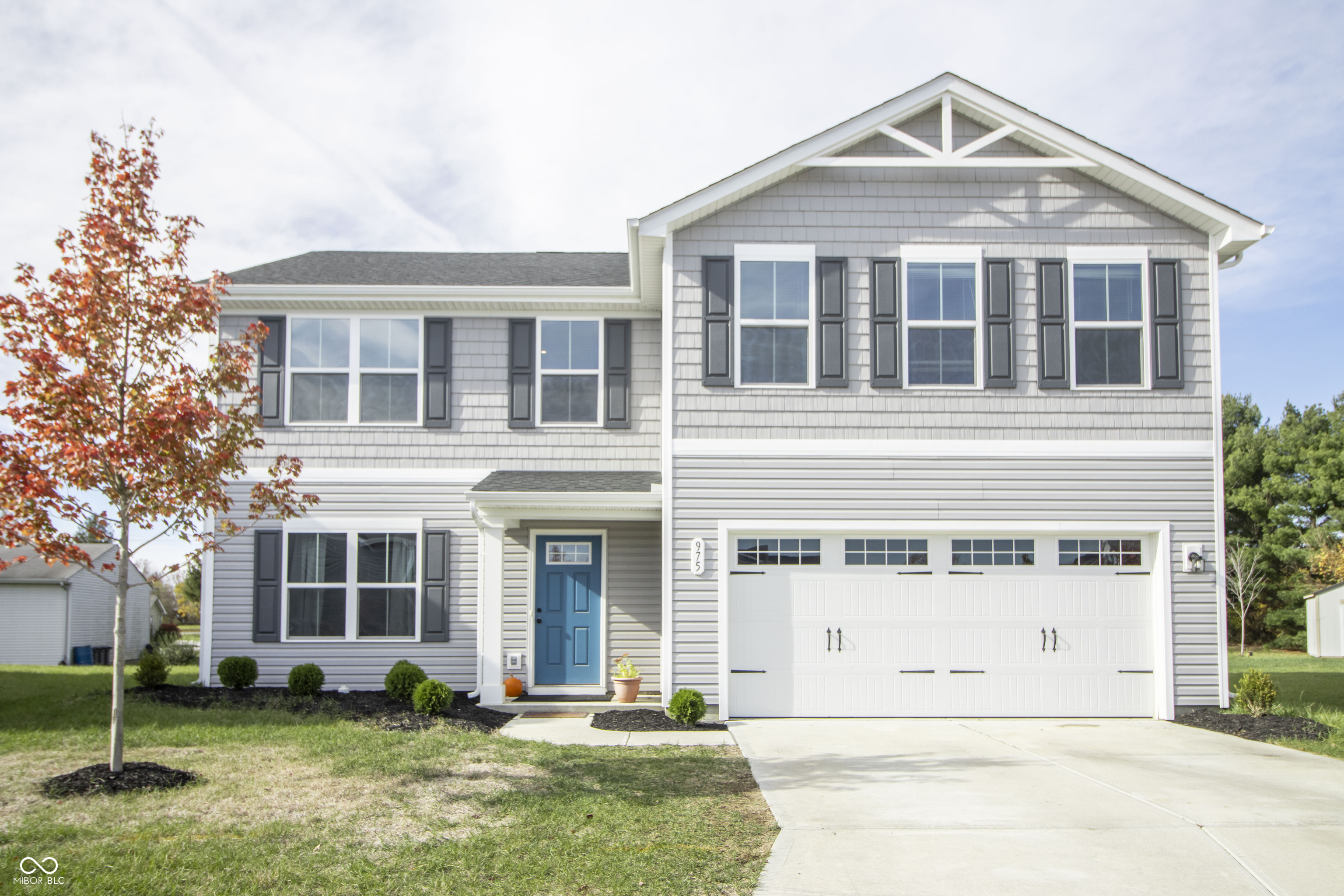 975 Red Hills Court
