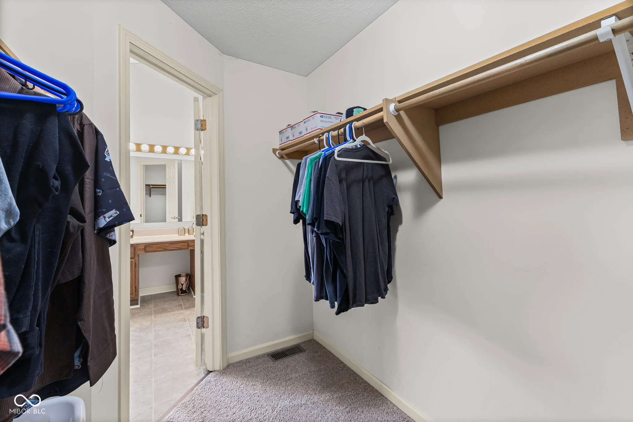 Carmel, Indiana 46033, United States, 3 Bedrooms Bedrooms, ,2 BathroomsBathrooms,Residential,Active,221711