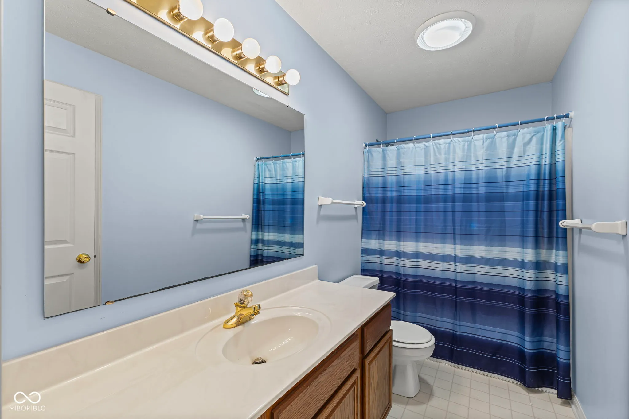 Carmel, Indiana 46033, United States, 3 Bedrooms Bedrooms, ,2 BathroomsBathrooms,Residential,Active,221711