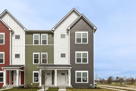 Photo of 928 E 24th Street, Indianapolis, IN 46205 (MLS # 22054927)