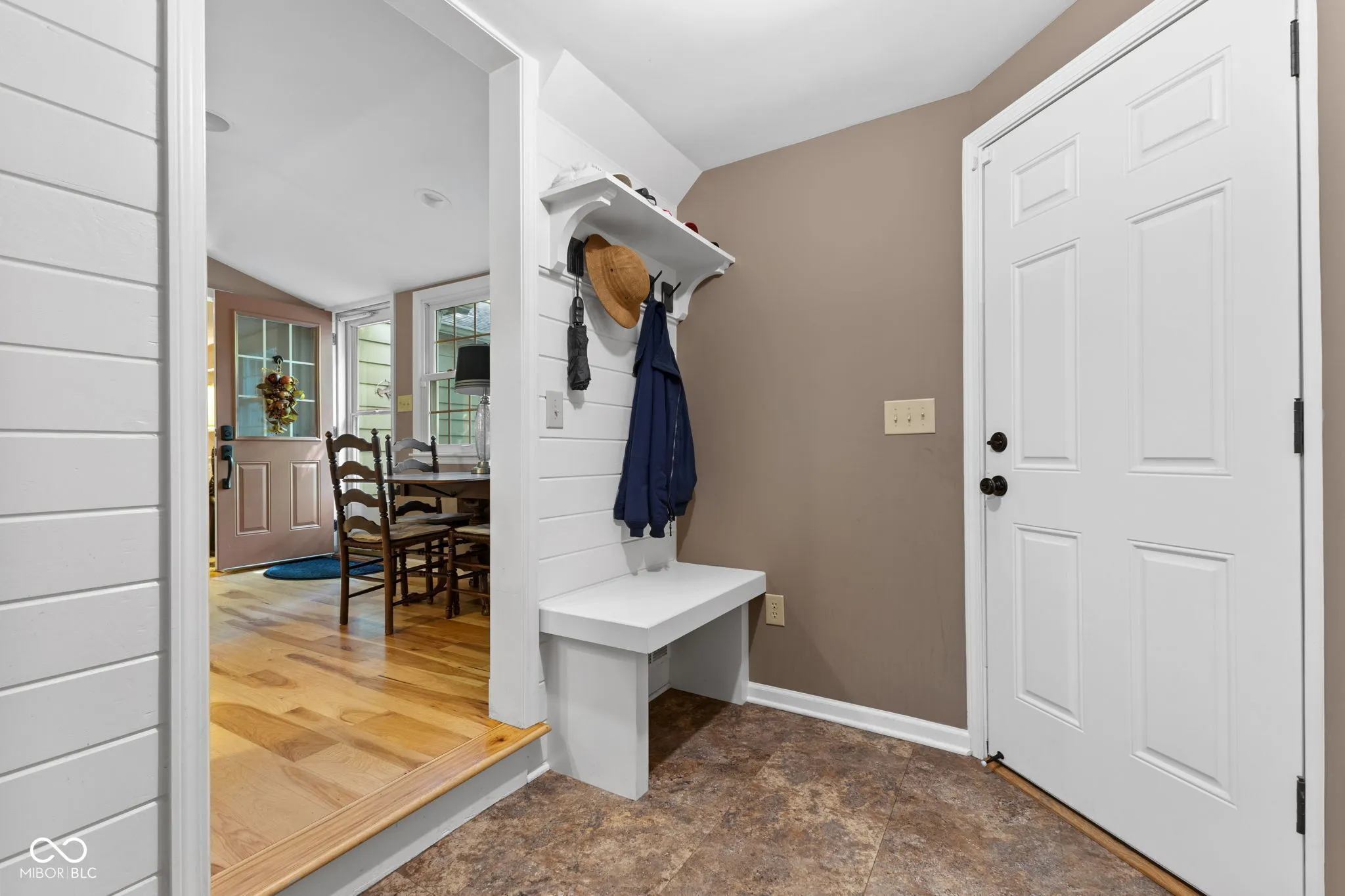 Indianapolis, Indiana 46240, United States, 3 Bedrooms Bedrooms, ,3 BathroomsBathrooms,Residential,Pending,173462