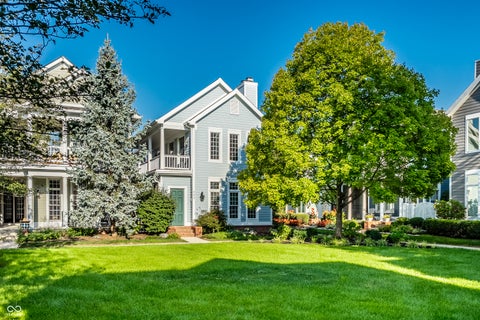 Photo of 663 Ellsworth Street, Indianapolis, IN 46202 (MLS # 22125244)