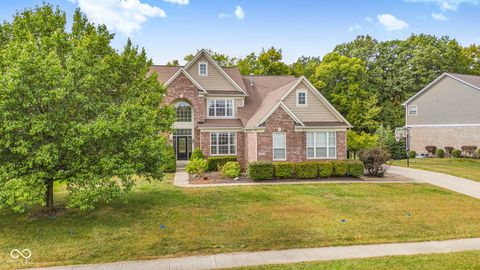Photo of 2978 Stone Creek Drive, Zionsville, IN 46077 (MLS # 22070338)