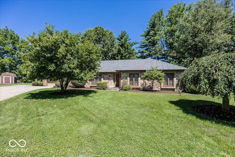 Photo of 1214 Ironwood Drive W, Carmel, IN 46033 (MLS # 22110715)