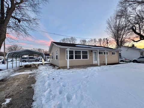 Photo of 535 N Arlington Street, Greencastle, IN 46135 (MLS # 22084127)