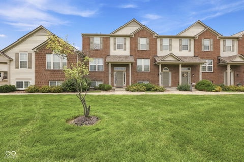 Photo of 8422 Codesa Way, Indianapolis, IN 46278 (MLS # 22113464)