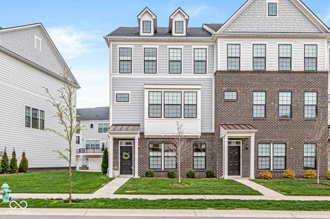 Photo of 3261 Morab Drive, Zionsville, IN 46077 (MLS # 22095063)