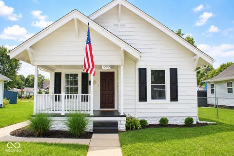Photo of 1707 W 8th Street, Anderson, IN 46016 (MLS # 22120552)