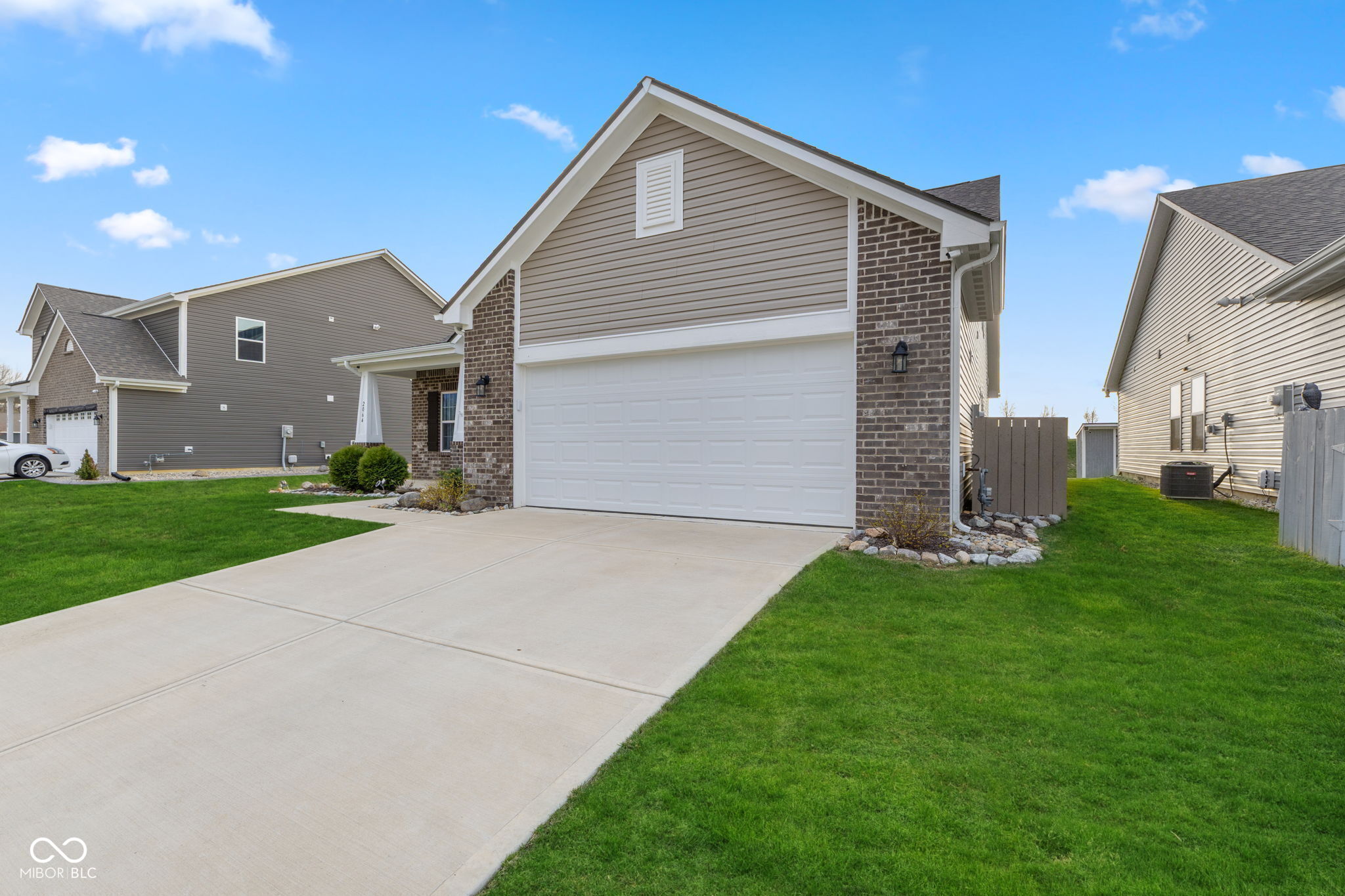 2064 Maplewood Lane