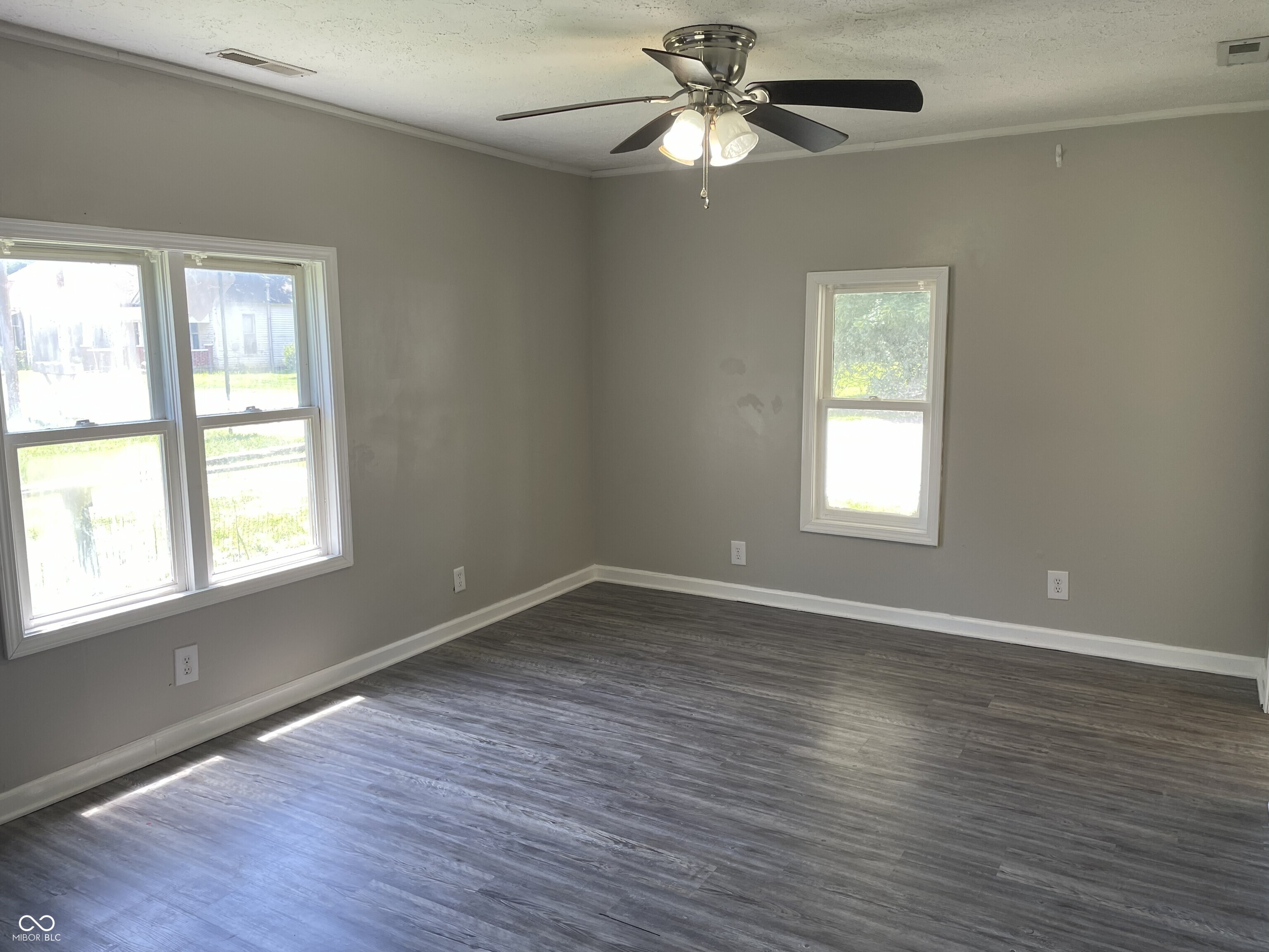 119 N Blue River Drive