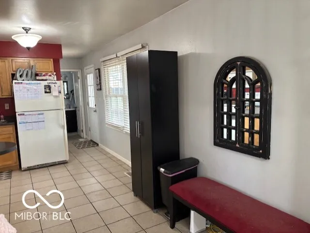 Columbus, Indiana 47203, United States, 3 Bedrooms Bedrooms, ,1 BathroomBathrooms,Residential,Pending,5616