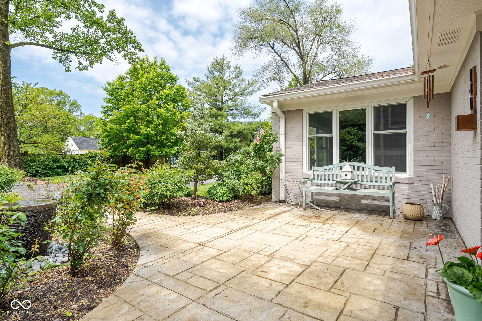 140 Meridian Hills Boulevard