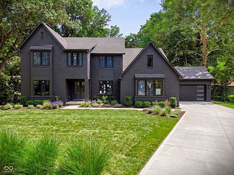 Photo of 1945 Northwood Drive, Indianapolis, IN 46240 (MLS # 22114618)