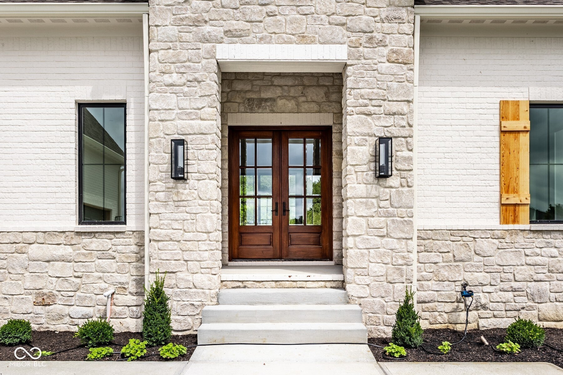 706 Chatham Hills Court