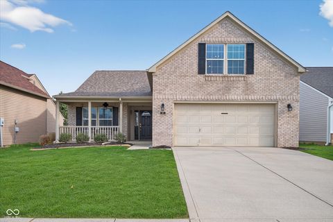 Photo of 610 Daniel Court, Westfield, IN 46074 (MLS # 22092703)