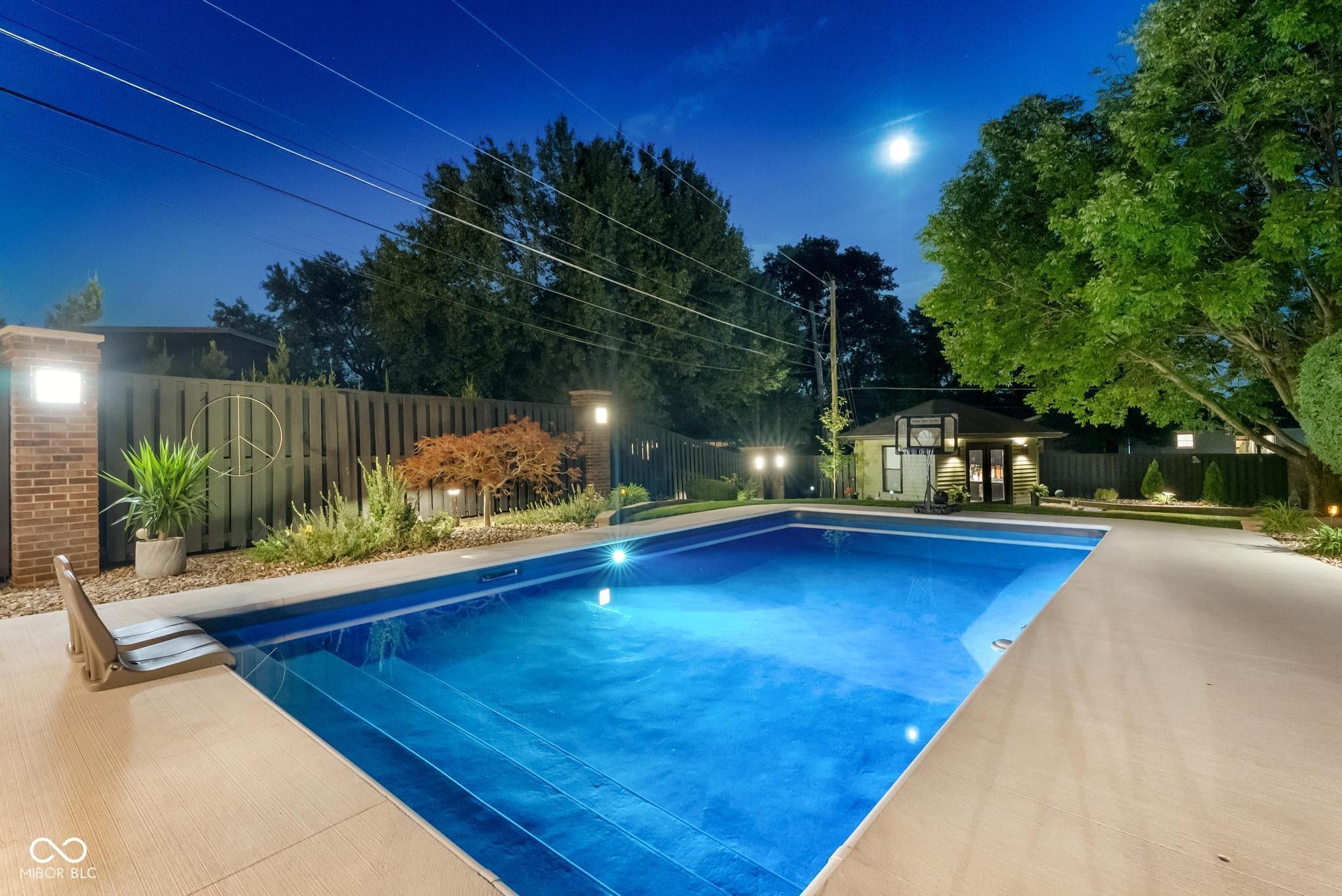 1411 Stadium Drive