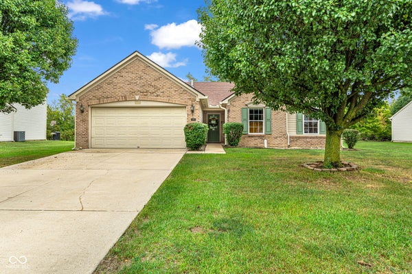 2055 AUTUMN FAITH WAY, AVON, IN 46123 - Image 5f6a9d9efab3bd21521bd8cb962a7a99/1995279043