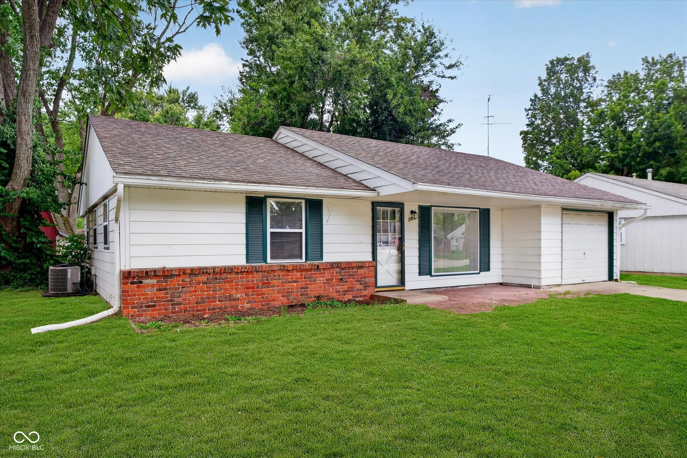 1112 Walton Drive