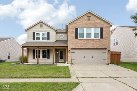 Photo of 10255 Lothbury Circle, Fishers, IN 46037 (MLS # 22121008)