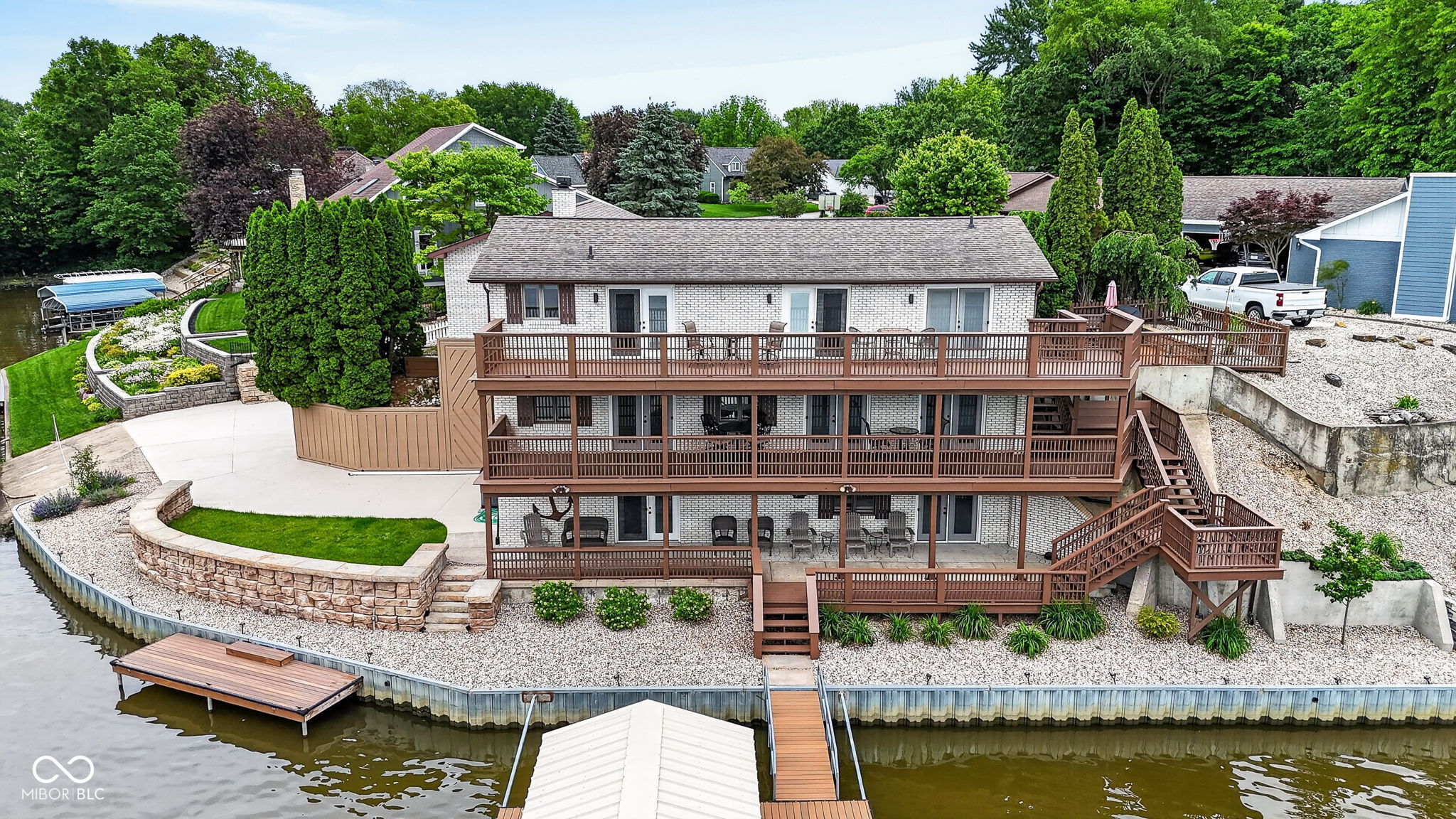 709 Shoreline Drive