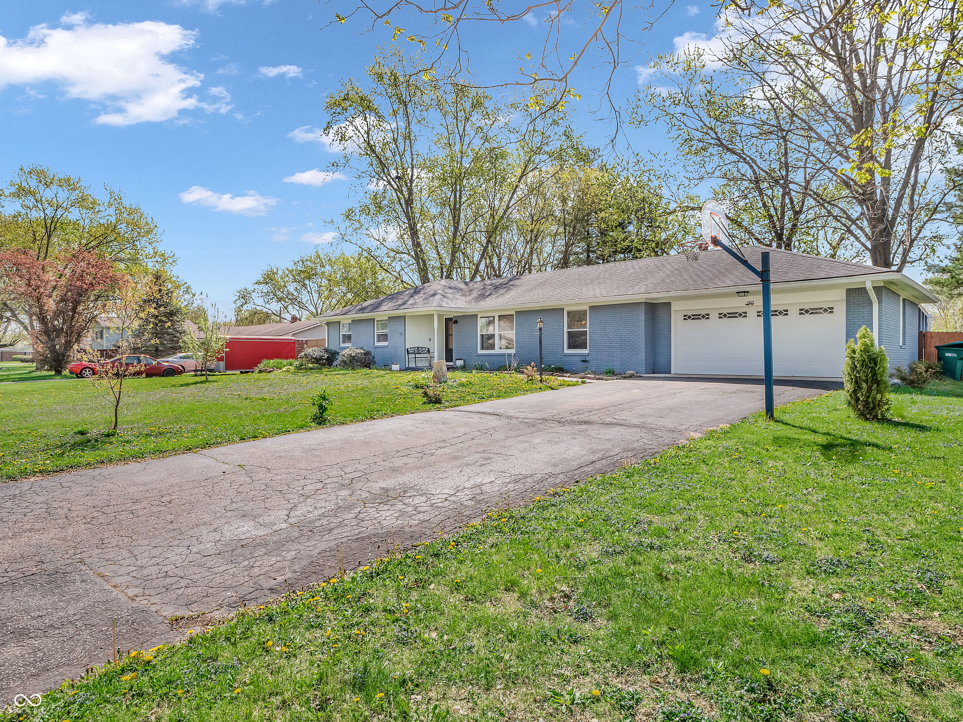 7671 Sherry Lane