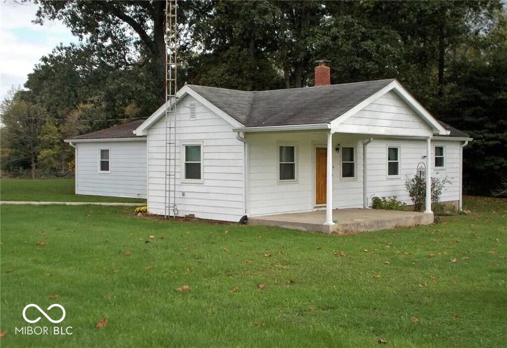 8000 N County Road 380 W