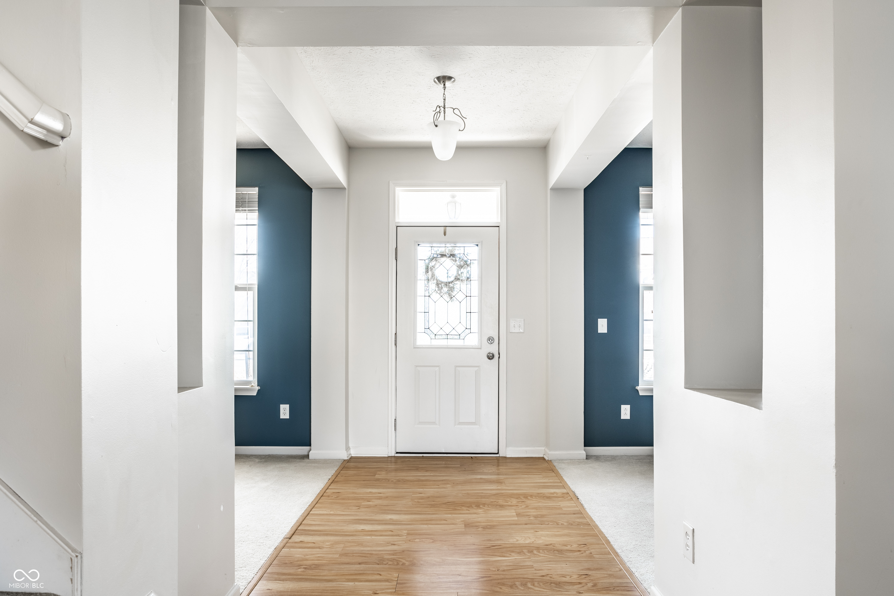 6127 N Woods Edge Drive