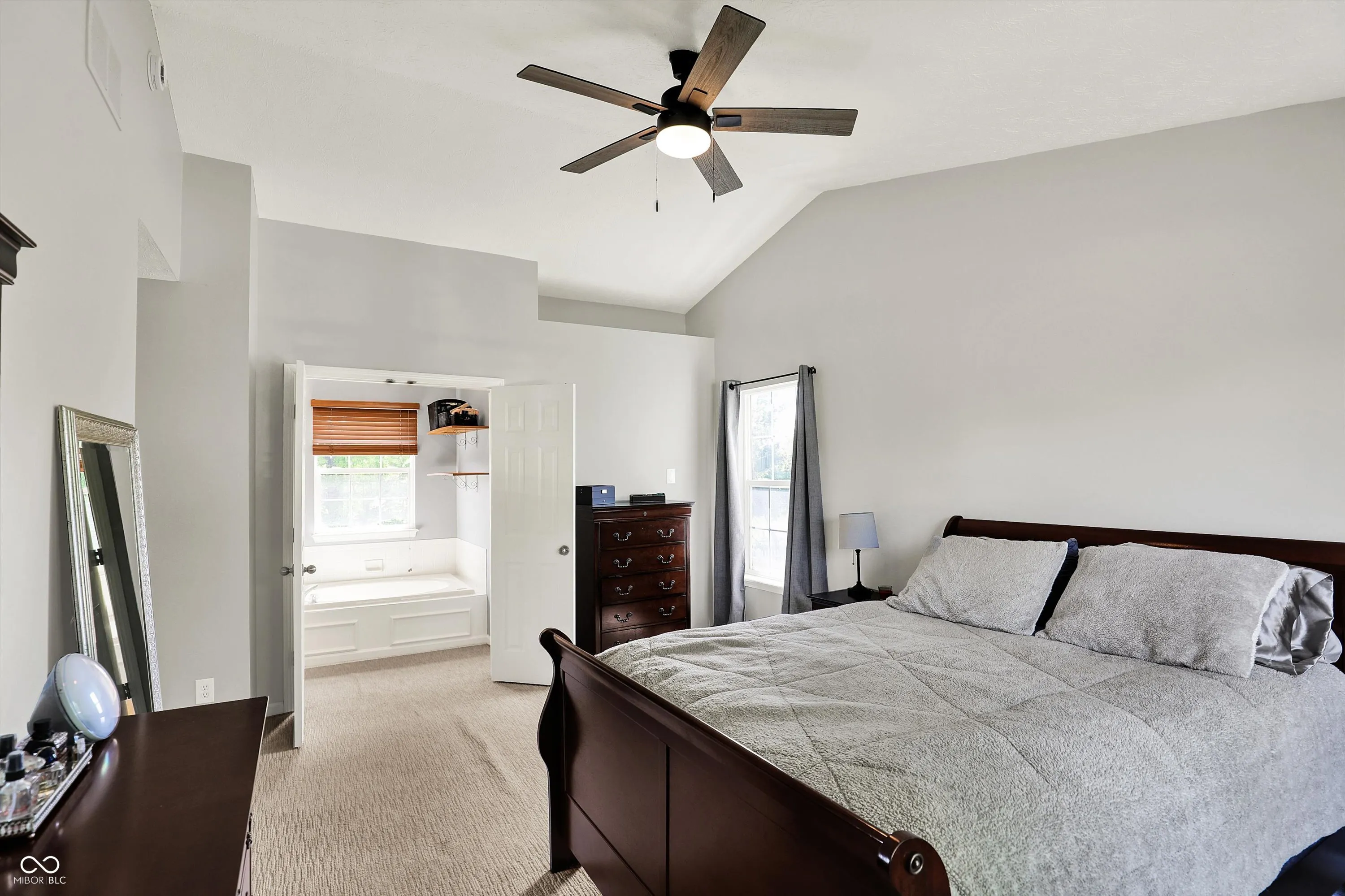 Indianapolis, Indiana 46254, United States, 3 Bedrooms Bedrooms, ,3 BathroomsBathrooms,Residential,Pending,132507