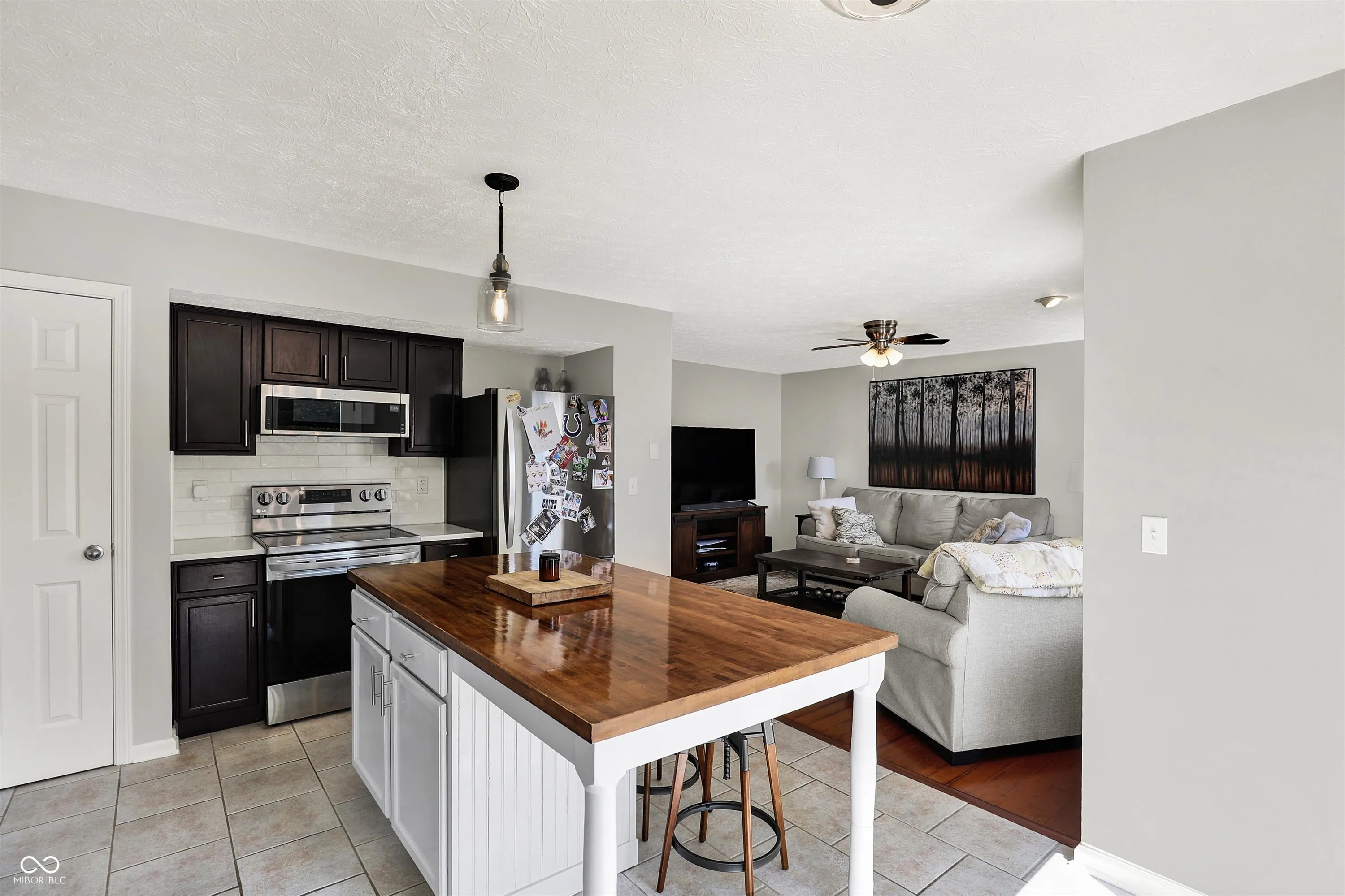 Indianapolis, Indiana 46254, United States, 3 Bedrooms Bedrooms, ,3 BathroomsBathrooms,Residential,Pending,132507