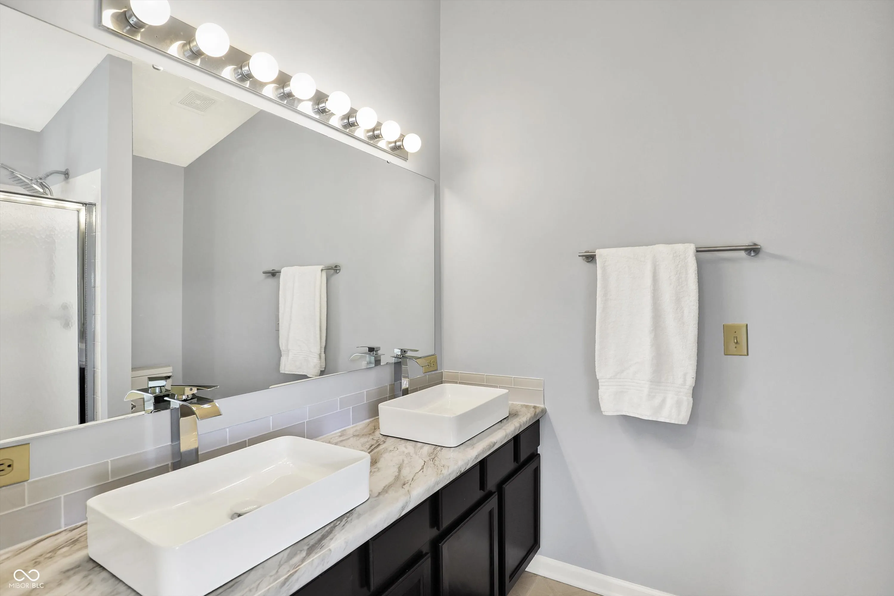 Indianapolis, Indiana 46254, United States, 3 Bedrooms Bedrooms, ,3 BathroomsBathrooms,Residential,Pending,132507