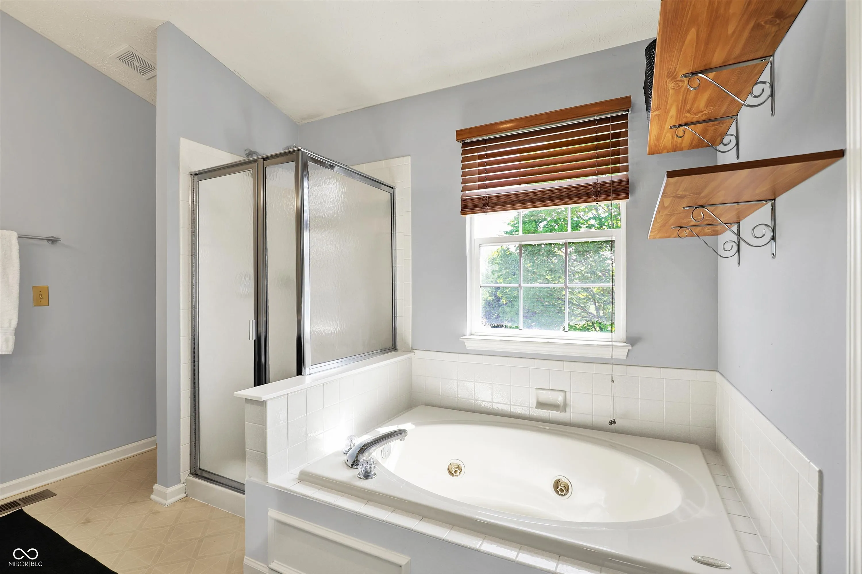 Indianapolis, Indiana 46254, United States, 3 Bedrooms Bedrooms, ,3 BathroomsBathrooms,Residential,Pending,132507