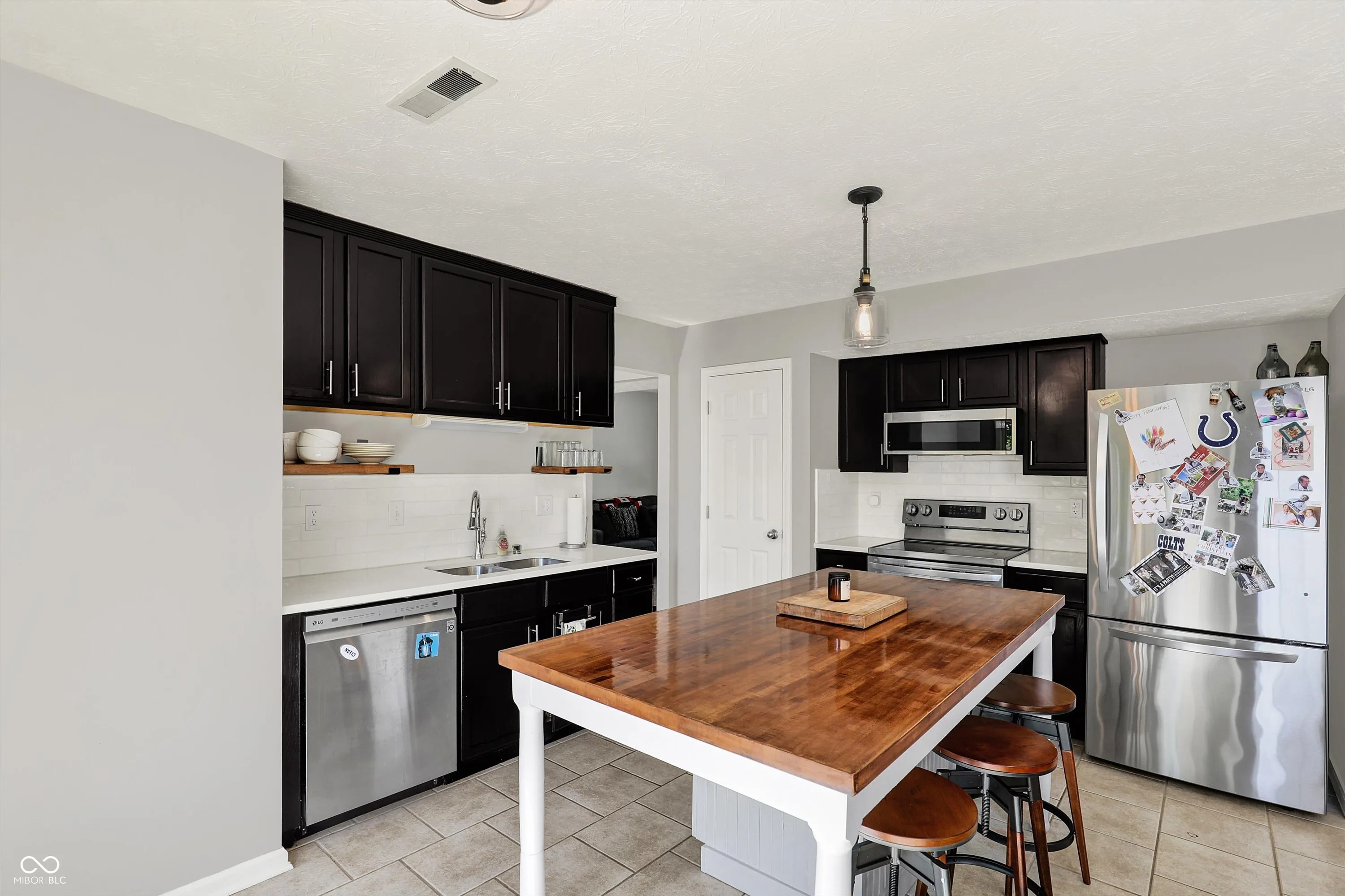 Indianapolis, Indiana 46254, United States, 3 Bedrooms Bedrooms, ,3 BathroomsBathrooms,Residential,Pending,132507