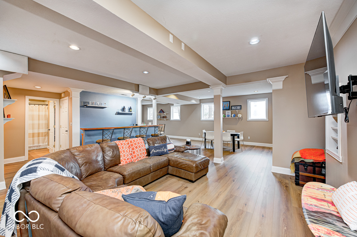 12214 Ridgeside Road