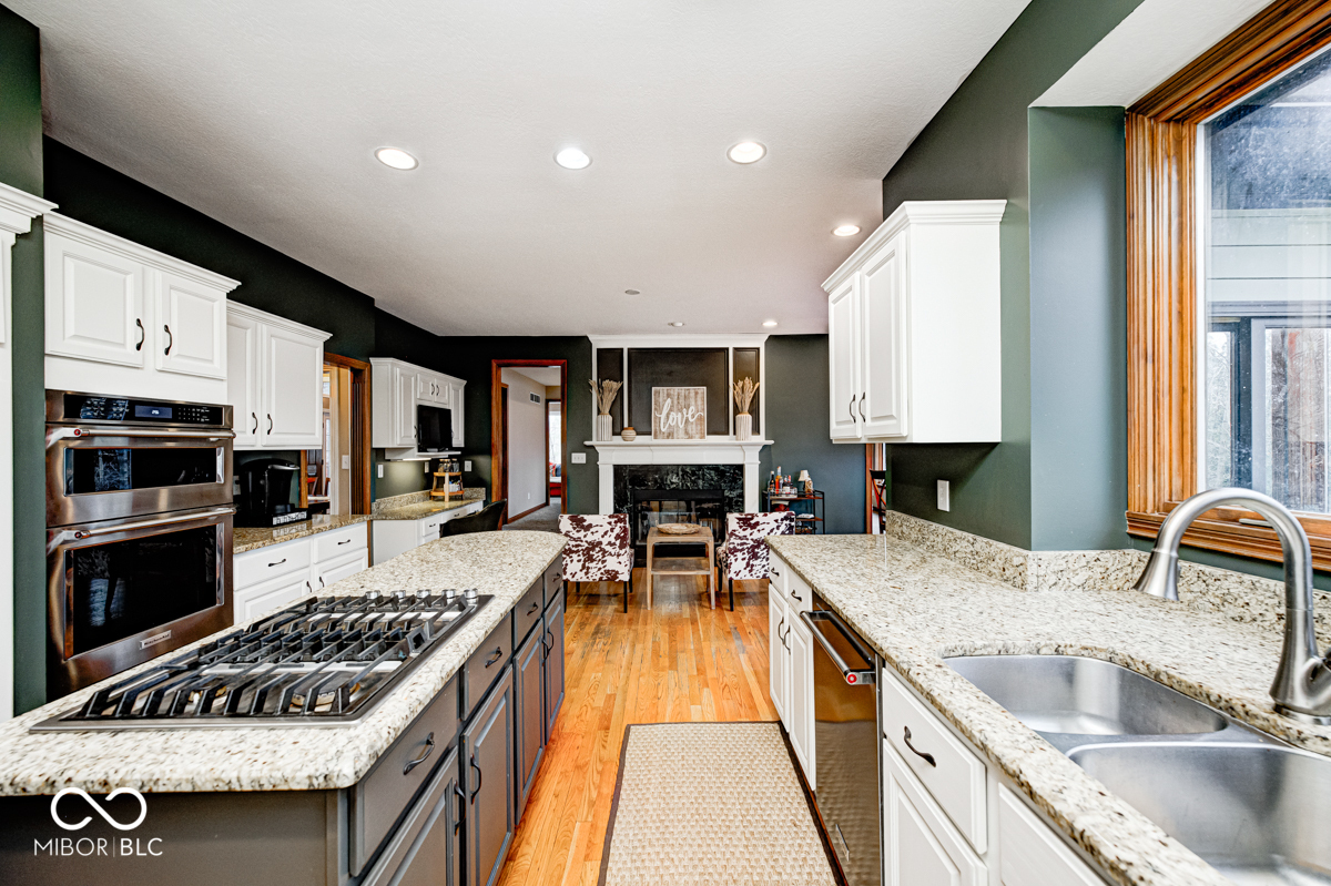 12214 Ridgeside Road