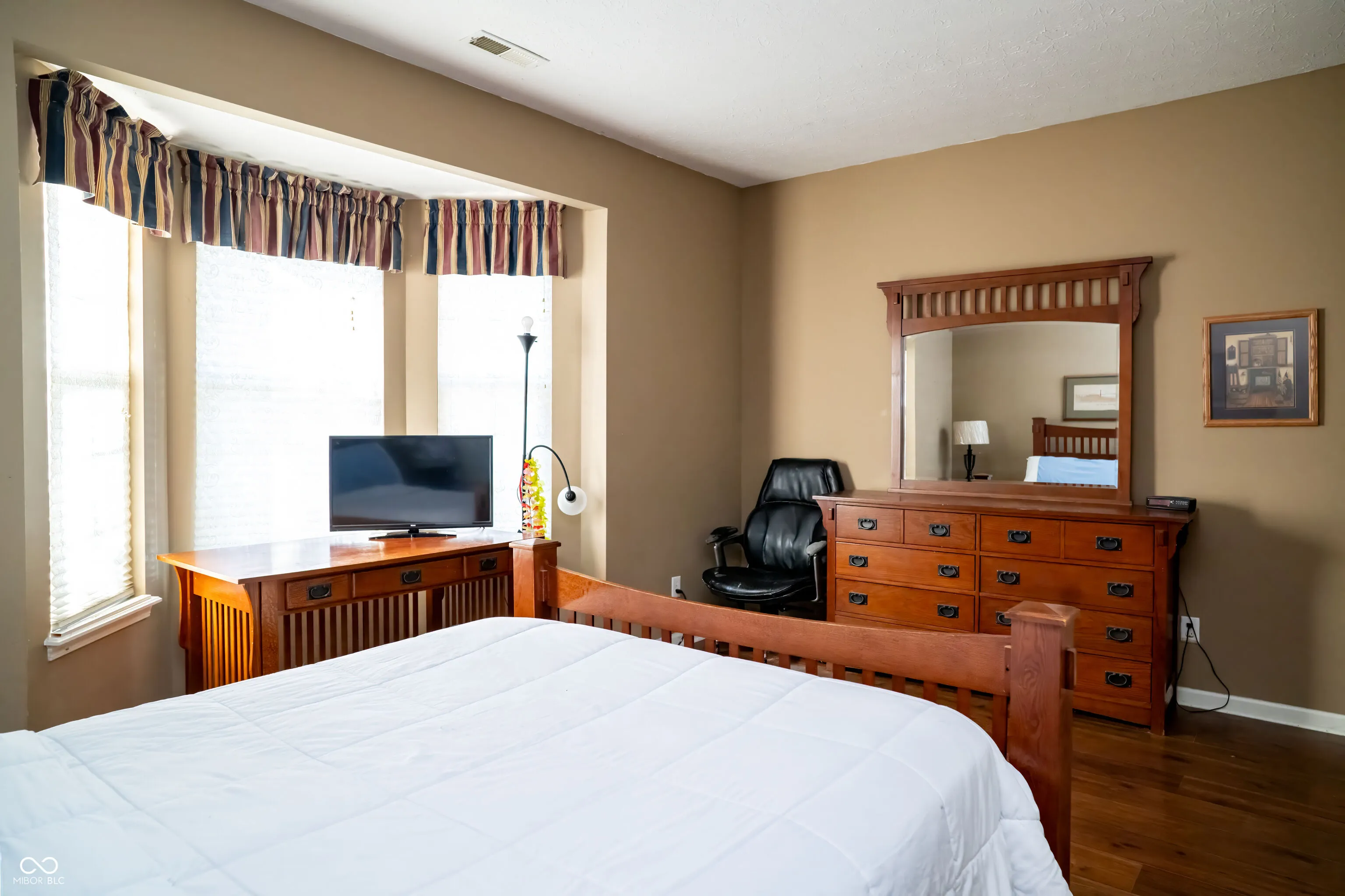 Indianapolis, Indiana 46221, United States, 3 Bedrooms Bedrooms, ,2 BathroomsBathrooms,Residential,Pending,34864