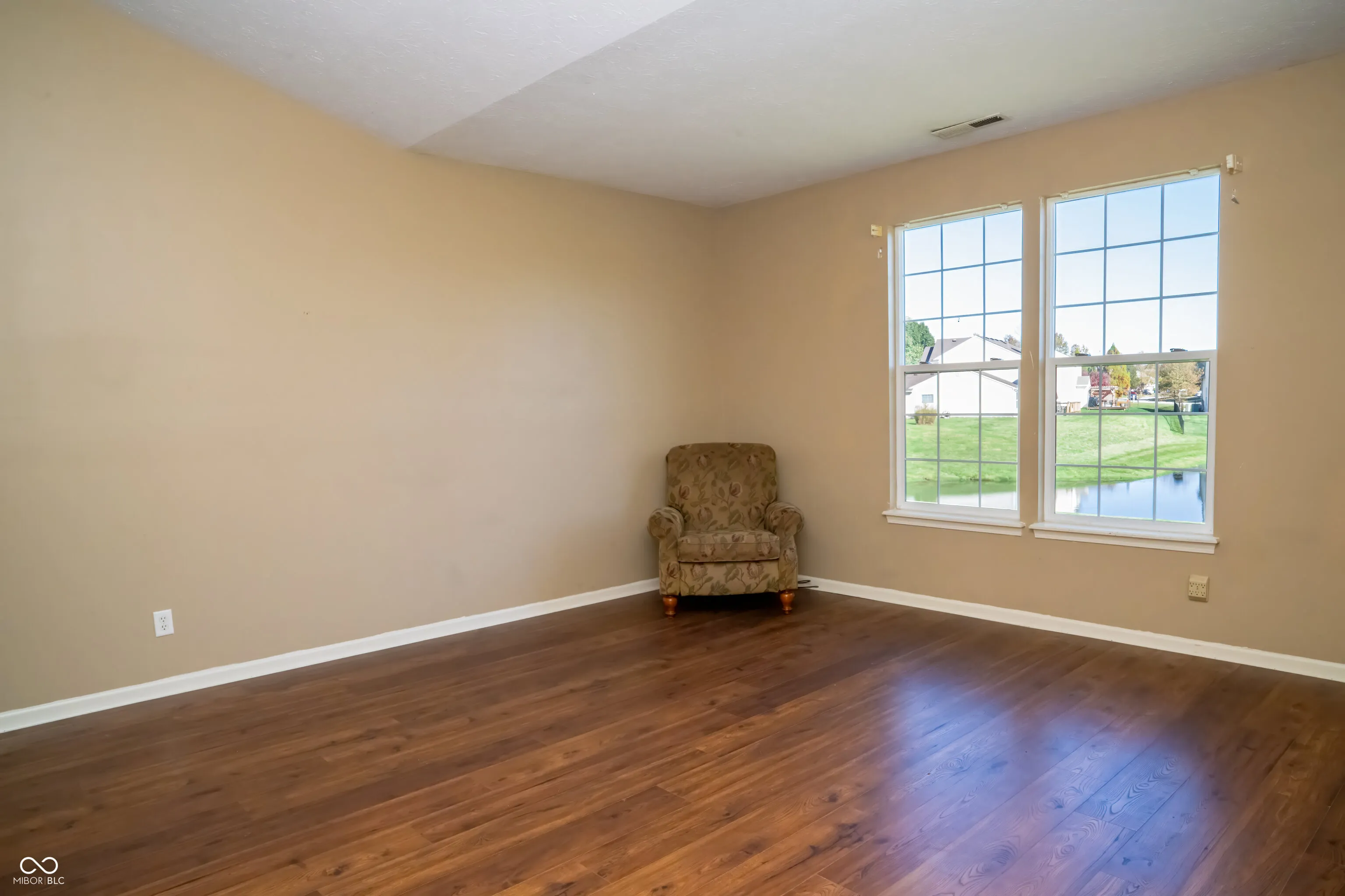 Indianapolis, Indiana 46221, United States, 3 Bedrooms Bedrooms, ,2 BathroomsBathrooms,Residential,Pending,34864