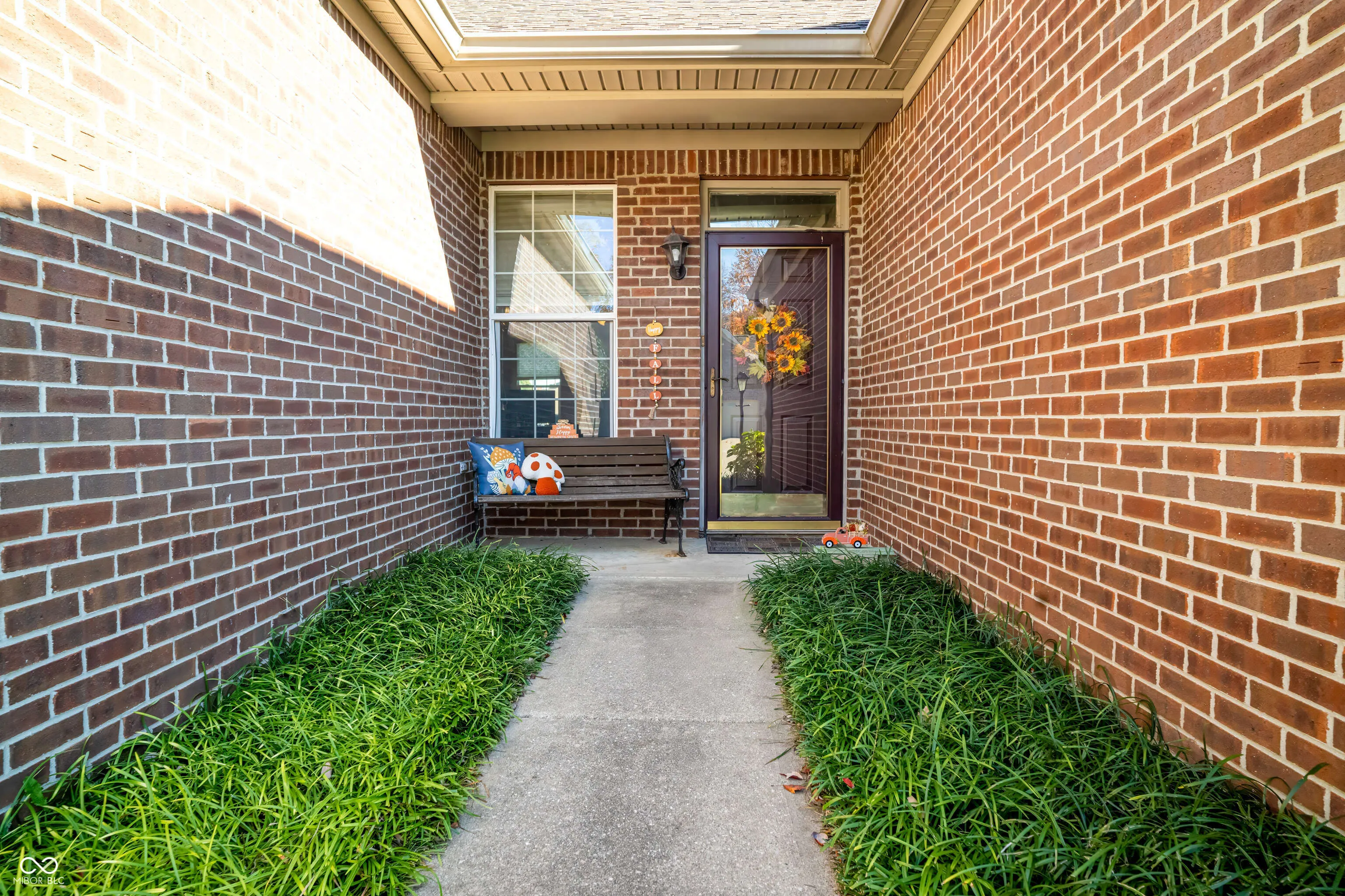 Indianapolis, Indiana 46221, United States, 3 Bedrooms Bedrooms, ,2 BathroomsBathrooms,Residential,Pending,34864