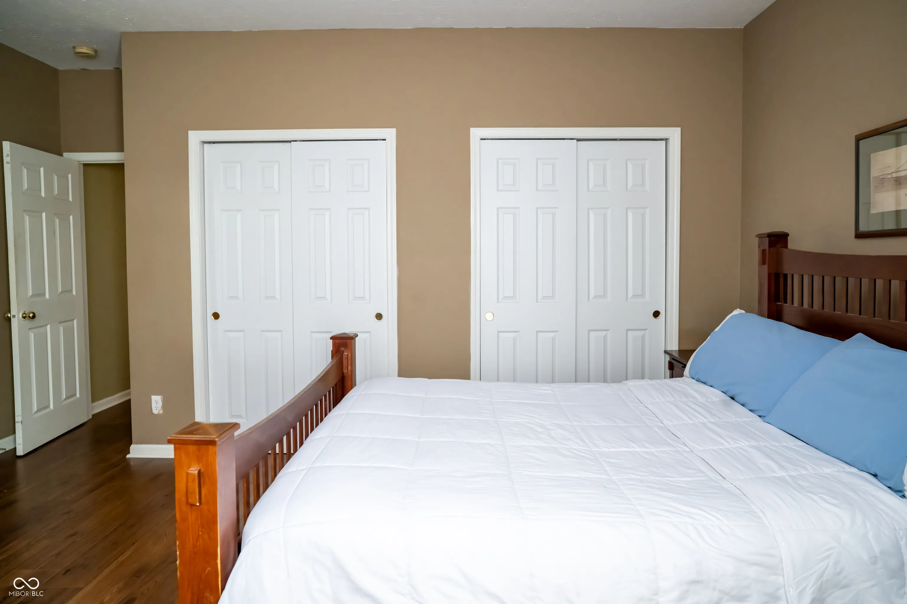 Indianapolis, Indiana 46221, United States, 3 Bedrooms Bedrooms, ,2 BathroomsBathrooms,Residential,Pending,34864