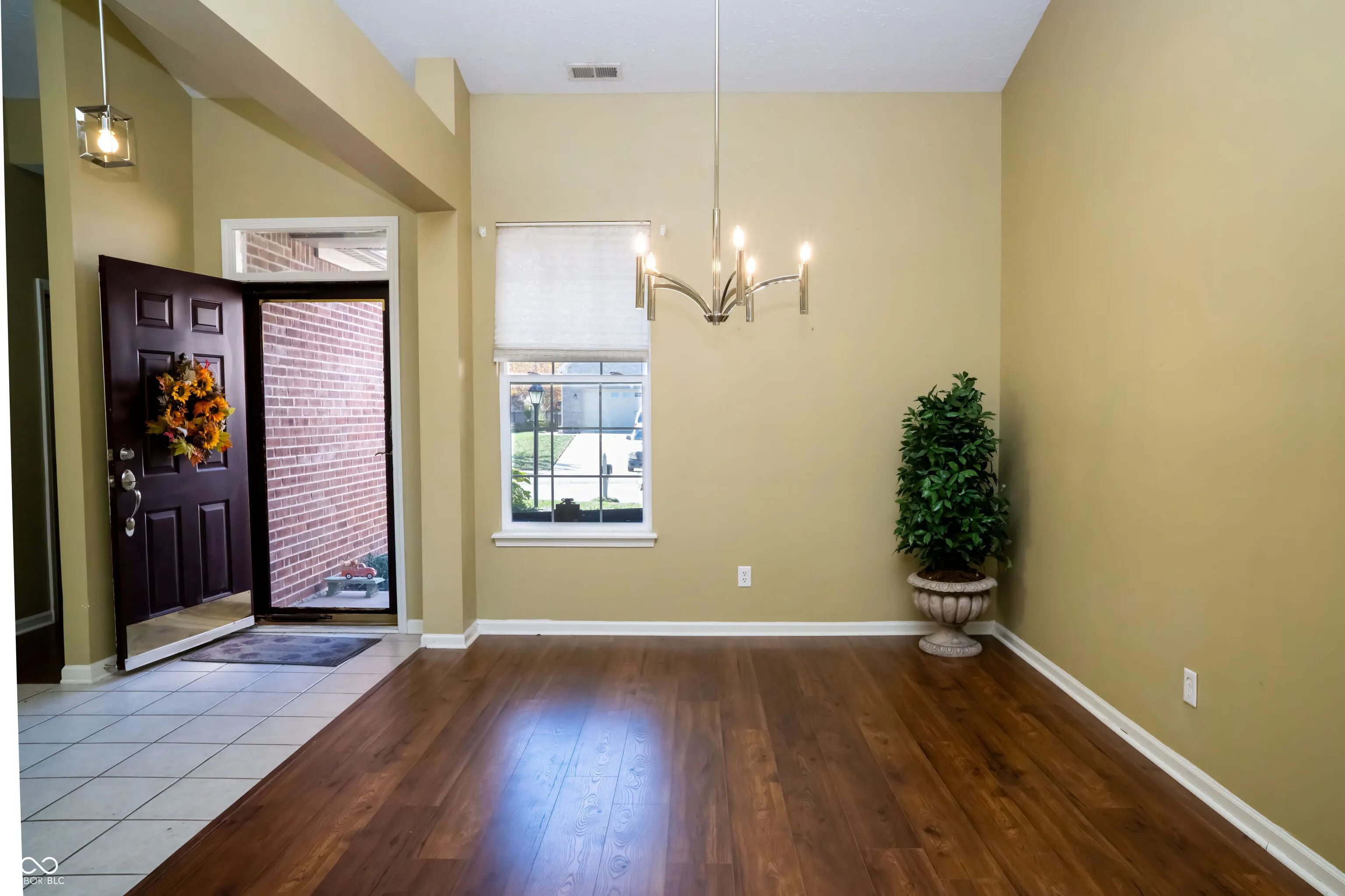 Indianapolis, Indiana 46221, United States, 3 Bedrooms Bedrooms, ,2 BathroomsBathrooms,Residential,Pending,34864