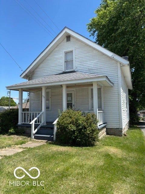 Photo of 109 N Washington Street, Bainbridge, IN 46105 (MLS # 22127005)