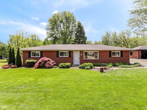 Photo of 8431 Lawrence Avenue, Indianapolis, IN 46239 (MLS # 22097571)