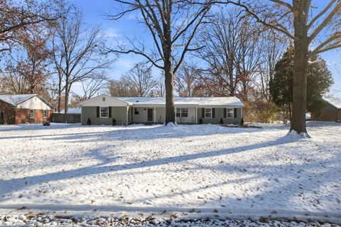 Photo of 4357 Grayson Drive, Indianapolis, IN 46228 (MLS # 22075501)