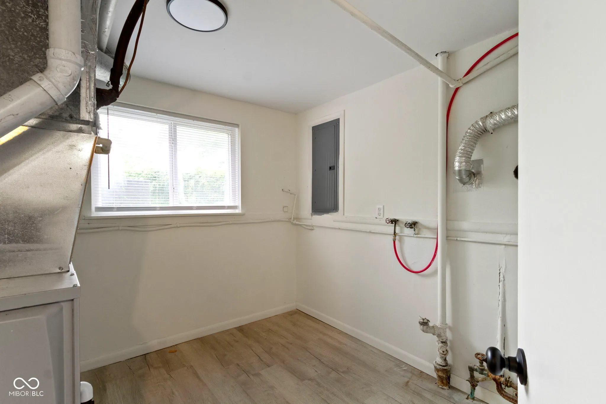 Indianapolis, Indiana 46226, United States, 4 Bedrooms Bedrooms, ,2 BathroomsBathrooms,Residential,Active,176031