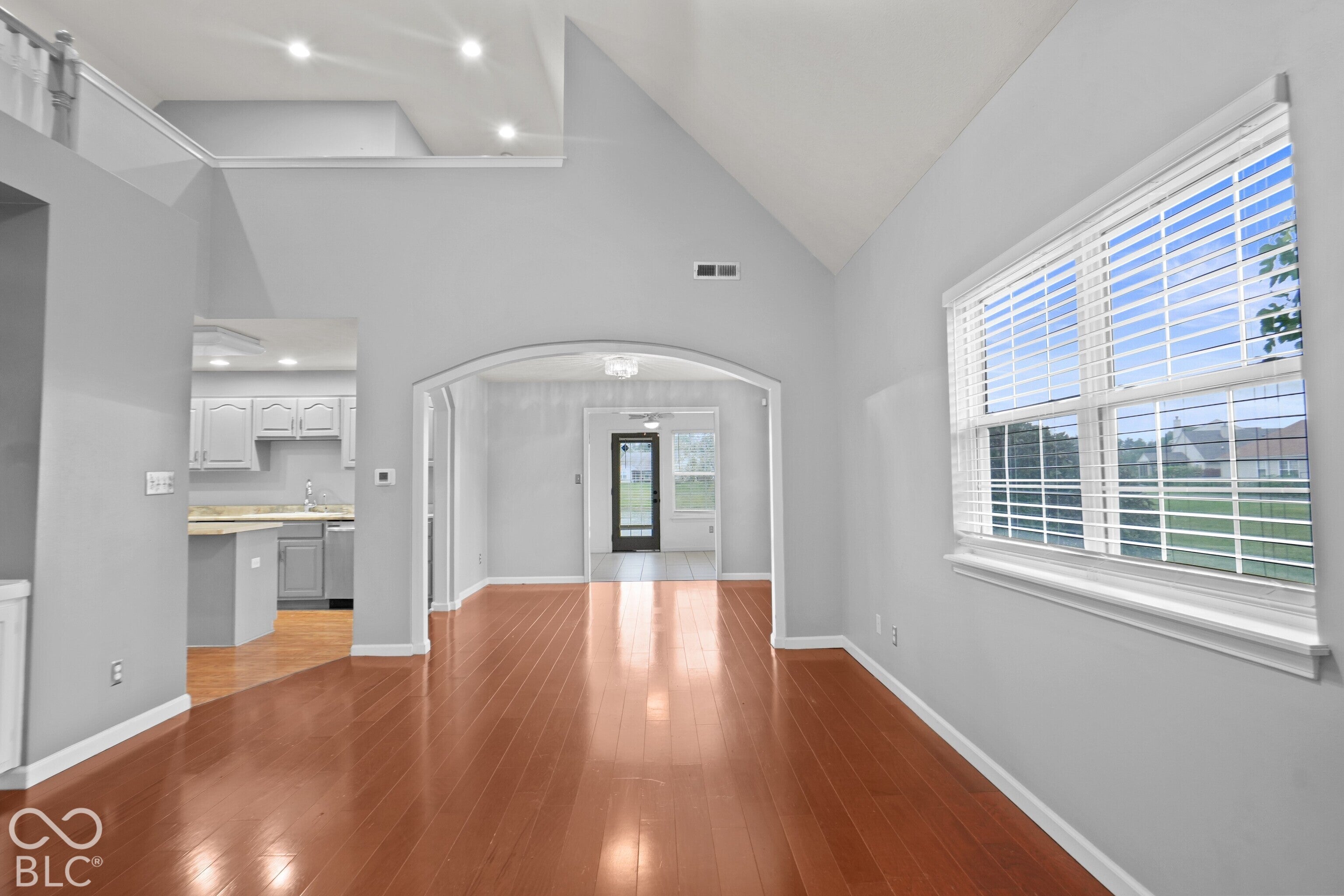 907 Amesbury Court