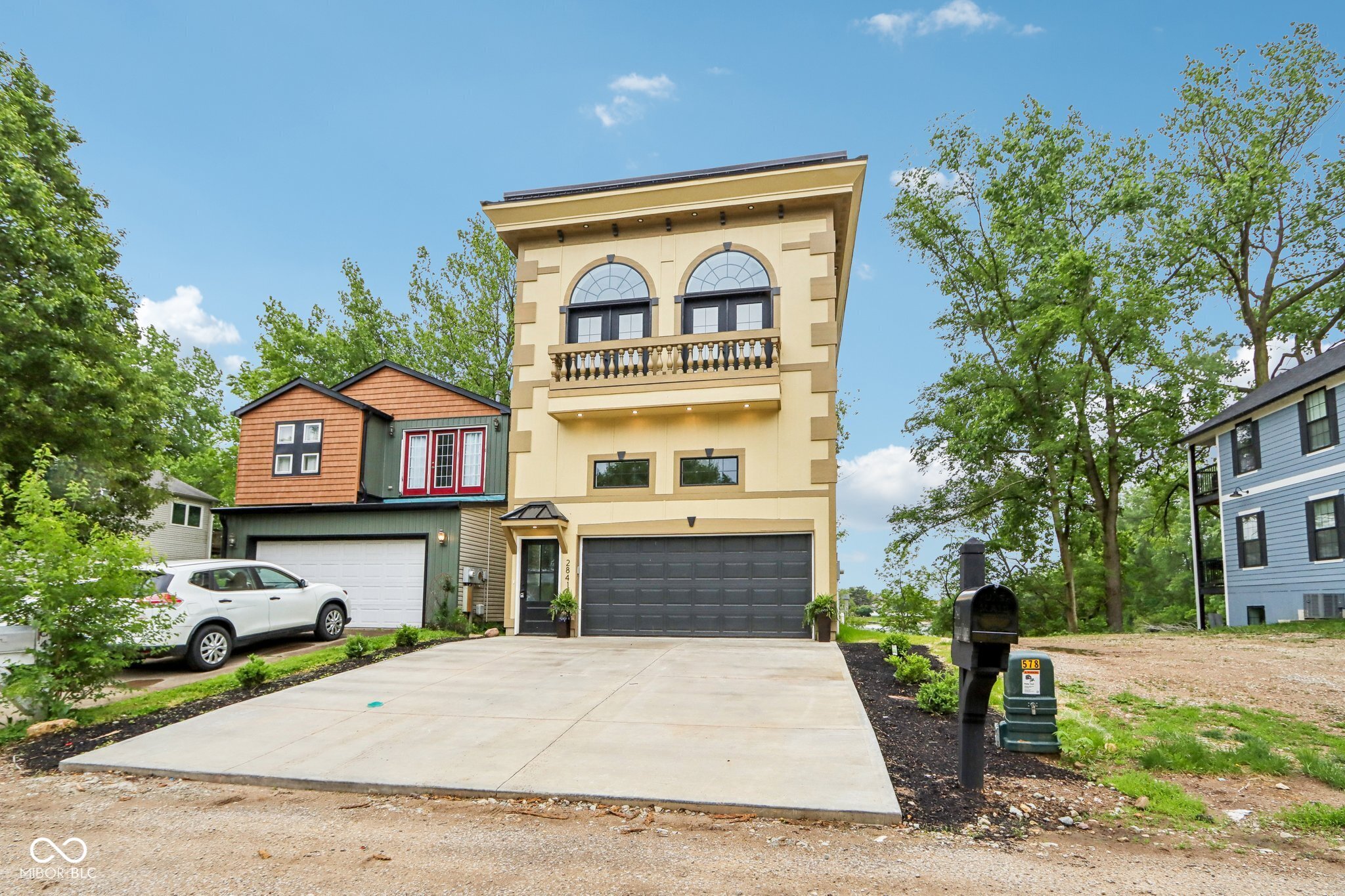 2841 Tropical Drive