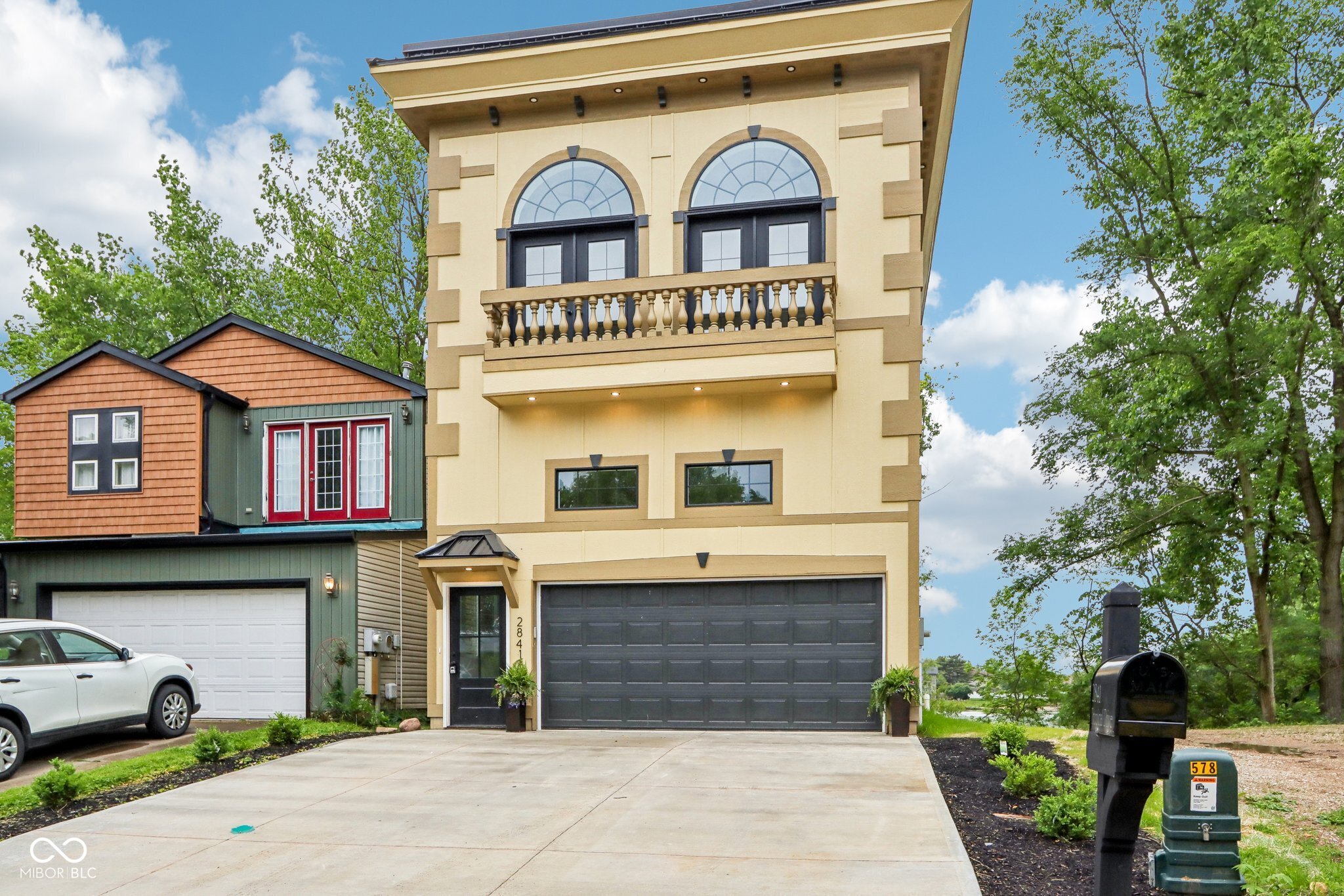 2841 Tropical Drive