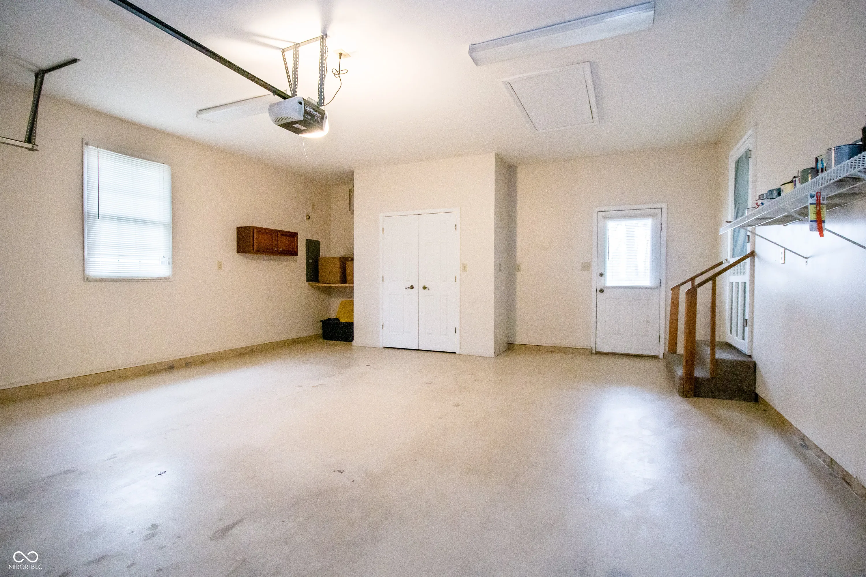 Scottsburg, Indiana 47170, United States, 3 Bedrooms Bedrooms, ,3 BathroomsBathrooms,Residential,Pending,11401