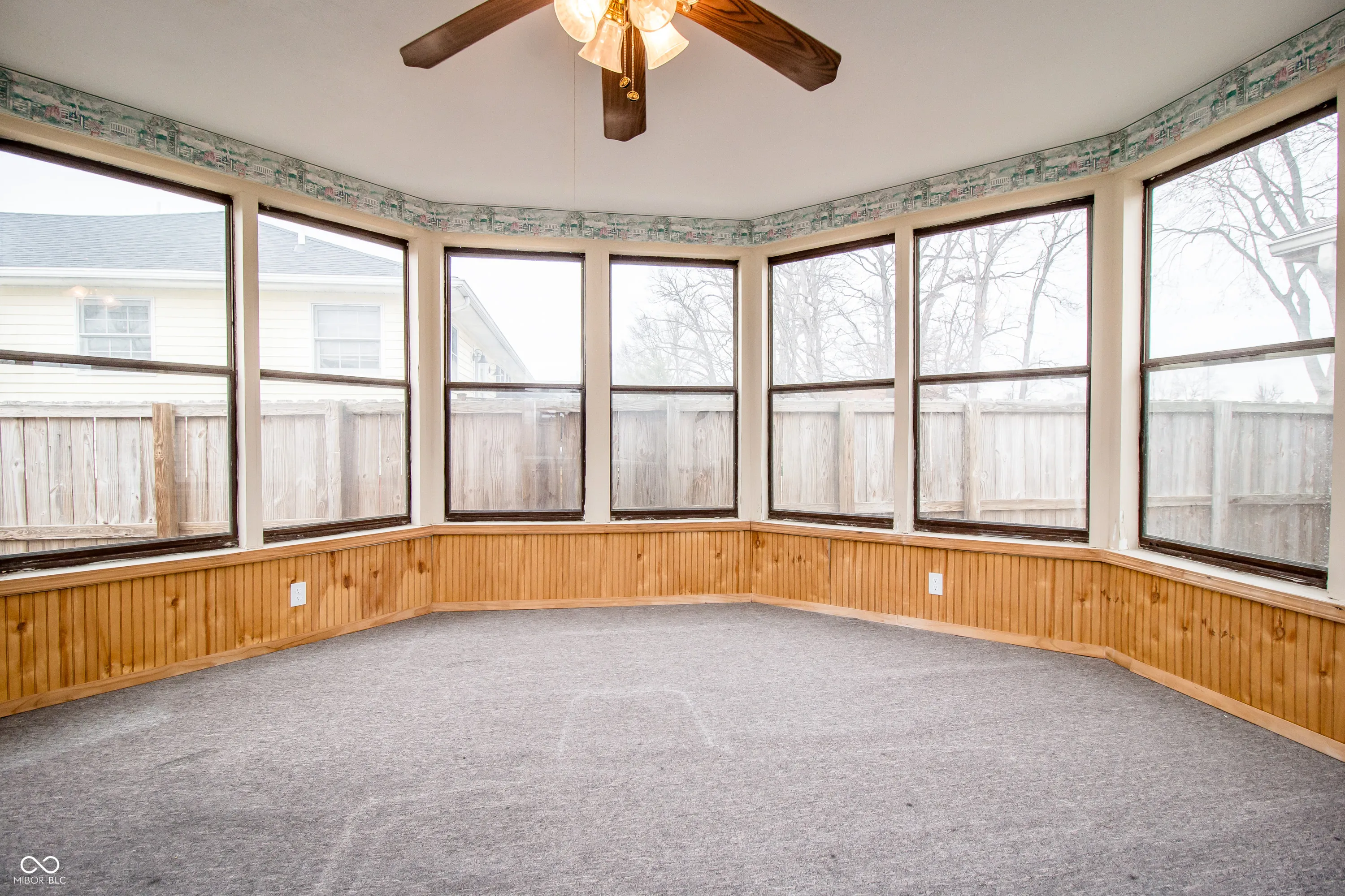 Scottsburg, Indiana 47170, United States, 3 Bedrooms Bedrooms, ,3 BathroomsBathrooms,Residential,Pending,11401