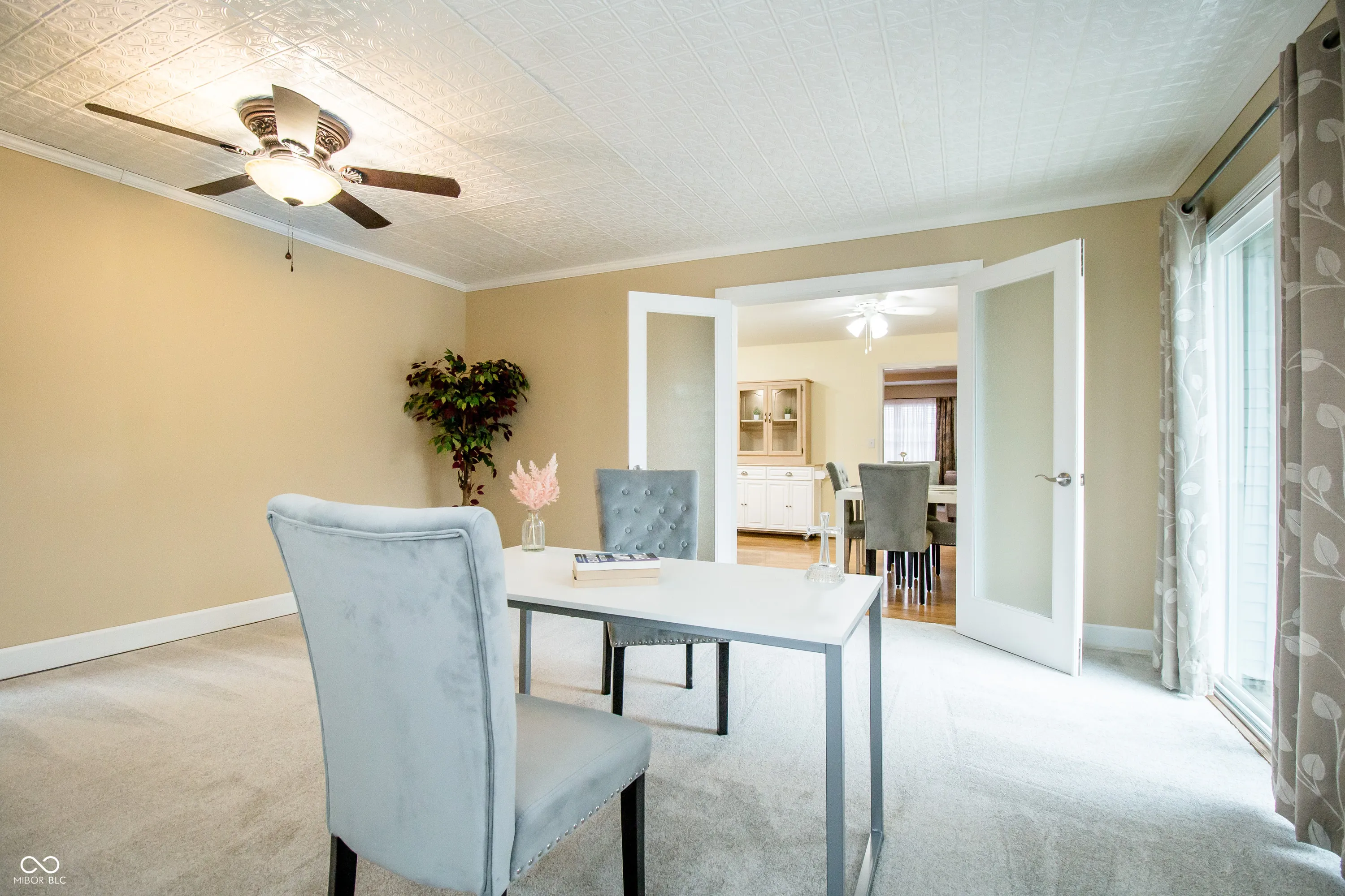 Scottsburg, Indiana 47170, United States, 3 Bedrooms Bedrooms, ,3 BathroomsBathrooms,Residential,Pending,11401