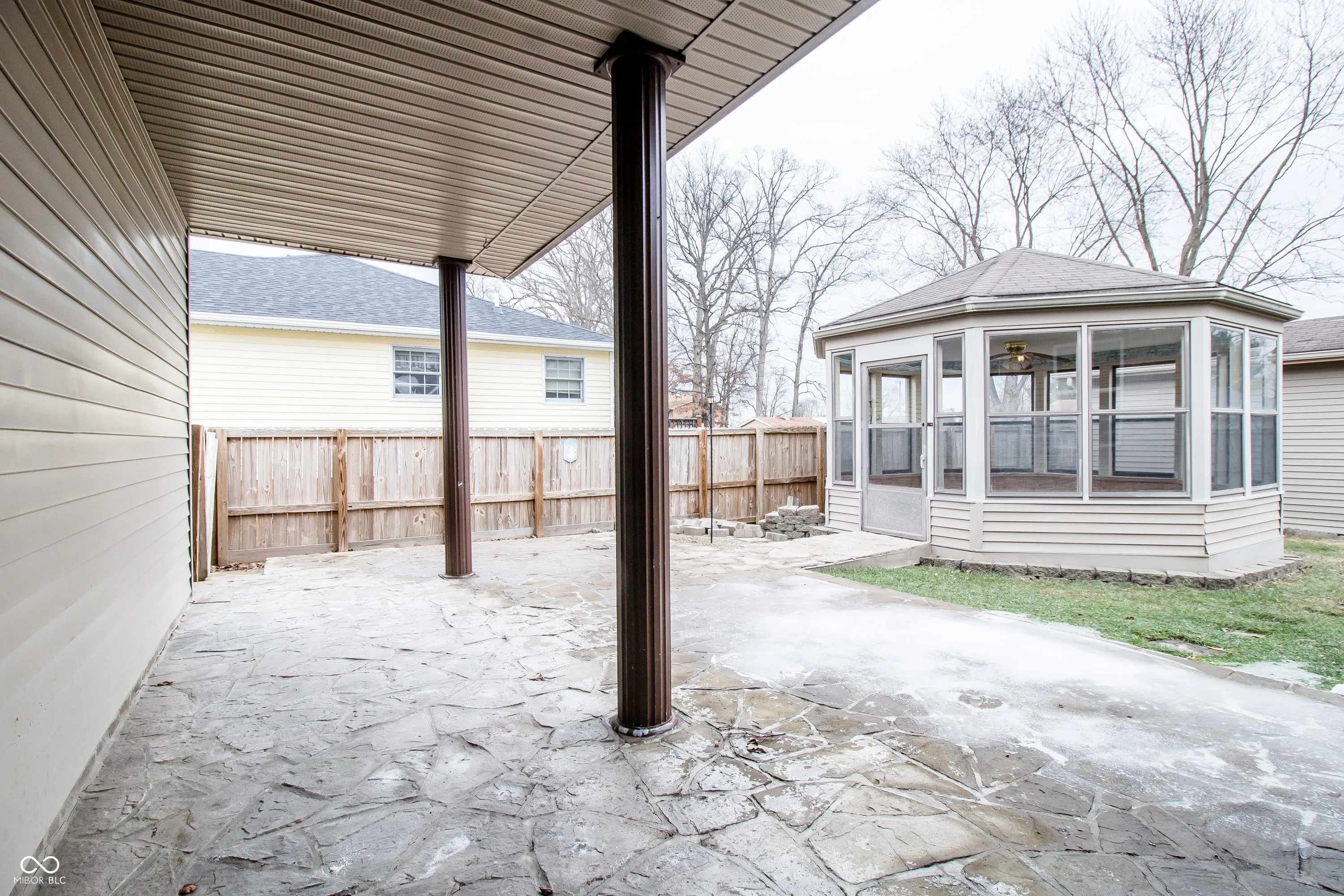 Scottsburg, Indiana 47170, United States, 3 Bedrooms Bedrooms, ,3 BathroomsBathrooms,Residential,Pending,11401